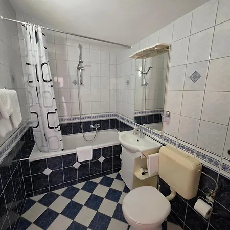 Apartamento 22 *